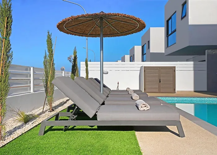 Princess Anne Luxury - Large Pool