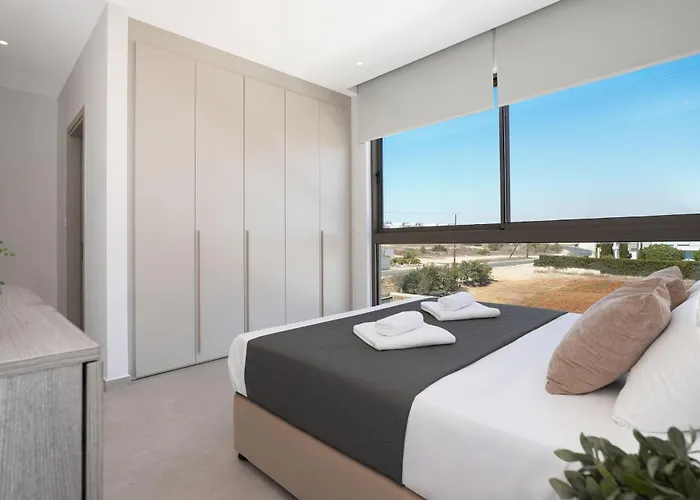 Princess Anne Luxury - Large Pool