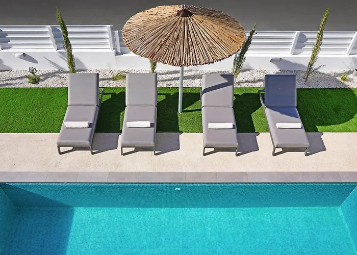 Princess Anne Luxury - Large Pool Villa Protaras