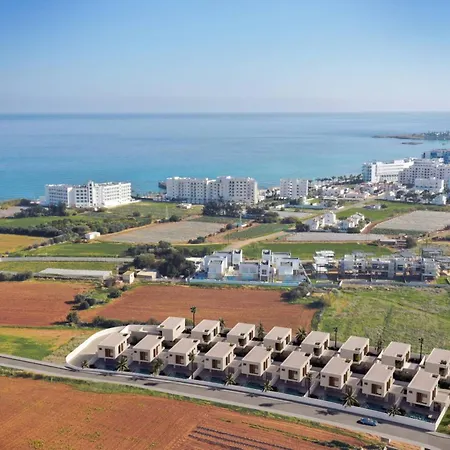 Princess Anne Luxury - Large Pool * Protaras